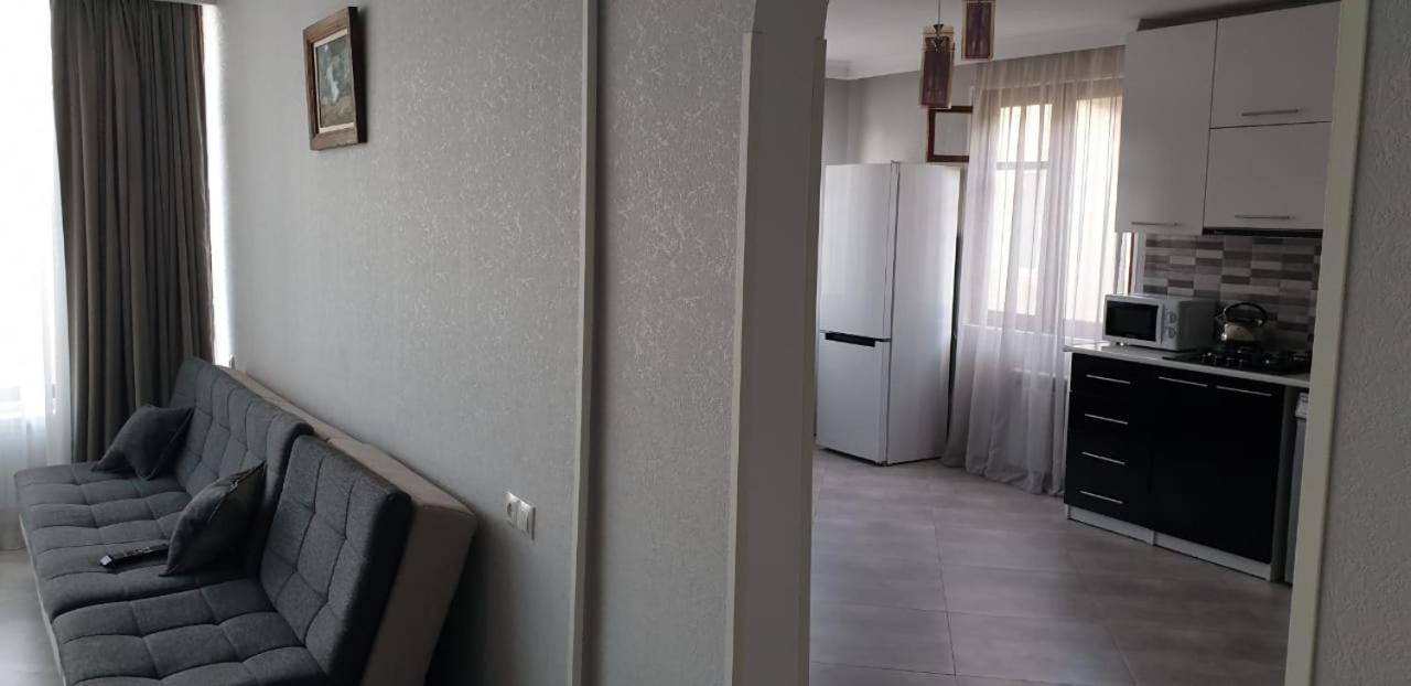 Tbilisi House Apartment ภายนอก รูปภาพ