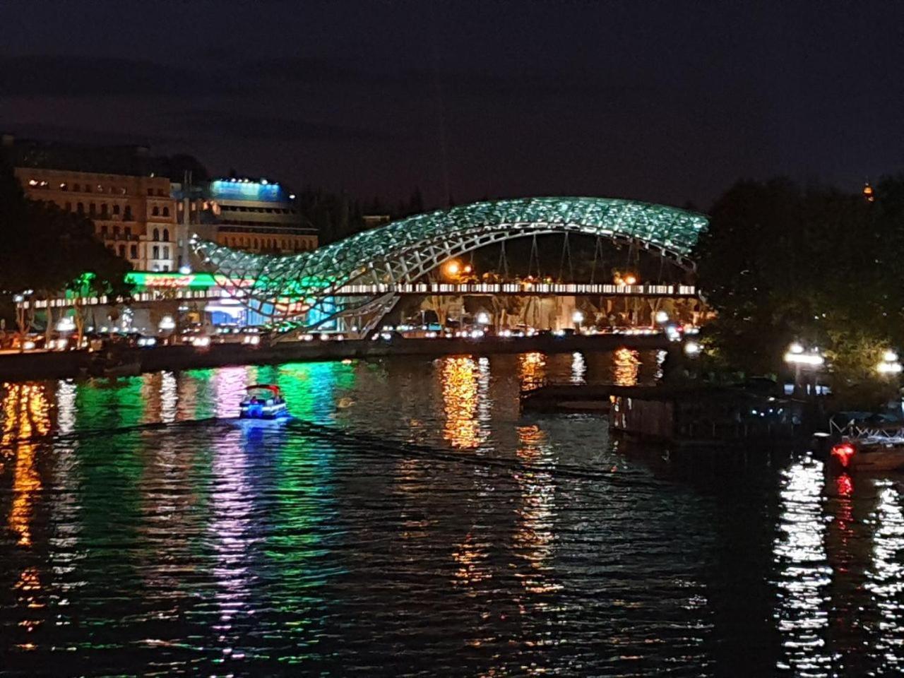 Tbilisi House Apartment ภายนอก รูปภาพ